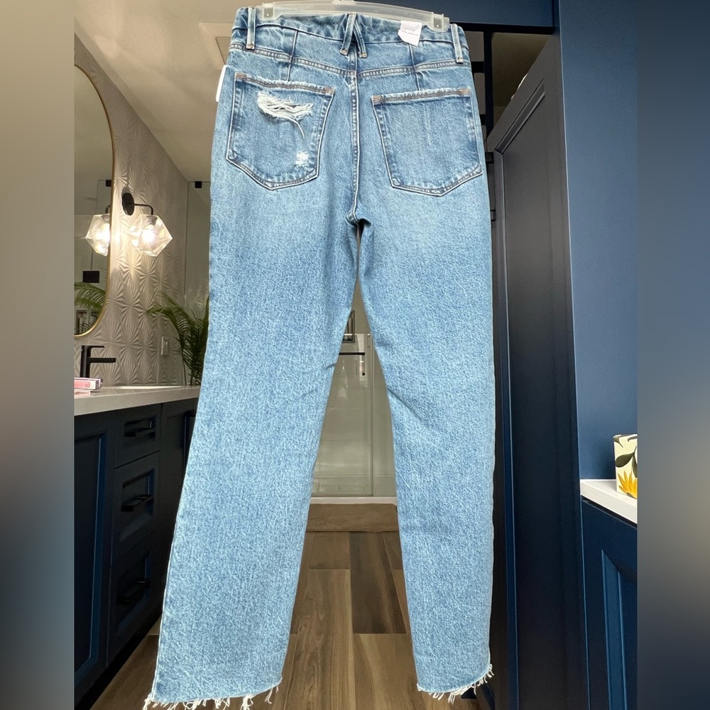 Good American Good Icon Crop Jeans - Picture 9 of 11